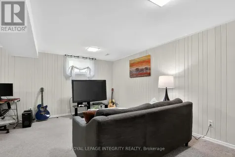 1646 Grey Nuns Drive Ottawa ON K1C 1T7