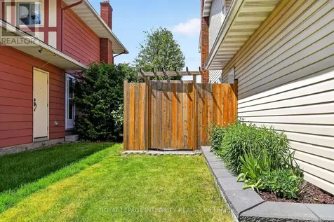 1646 Grey Nuns Drive Ottawa ON K1C 1T7