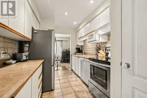 1793 Axminster Court Ottawa ON K1C 1Z5