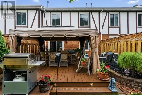 1793 Axminster Court Ottawa ON K1C 1Z5