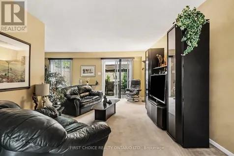 1793 Axminster Court Ottawa ON K1C 1Z5