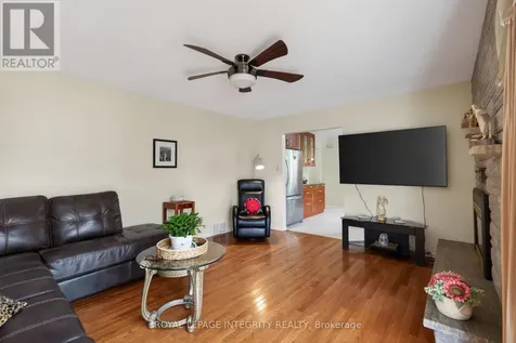 1409 Lepage Avenue Ottawa ON K1Z 8M8
