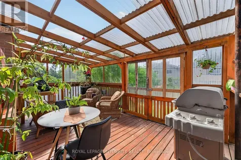 1409 Lepage Avenue Ottawa ON K1Z 8M8