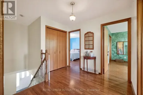 1409 Lepage Avenue Ottawa ON K1Z 8M8