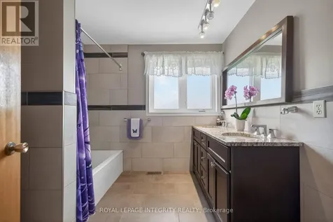 1409 Lepage Avenue Ottawa ON K1Z 8M8