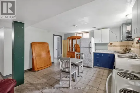 1409 Lepage Avenue Ottawa ON K1Z 8M8