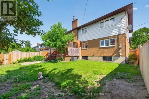 1409 Lepage Avenue Ottawa ON K1Z 8M8