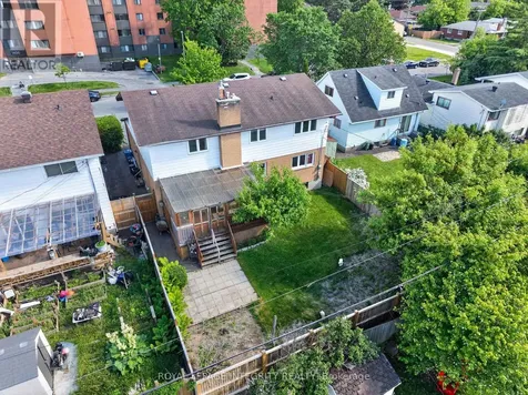 1409 Lepage Avenue Ottawa ON K1Z 8M8