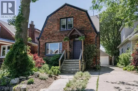 2263 Fraser Avenue Windsor ON N8X 3Z6