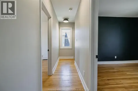 2263 Fraser Avenue Windsor ON N8X 3Z6