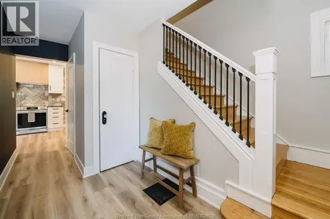 2263 Fraser Avenue Windsor ON N8X 3Z6