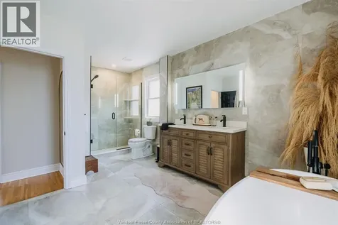 2263 Fraser Avenue Windsor ON N8X 3Z6