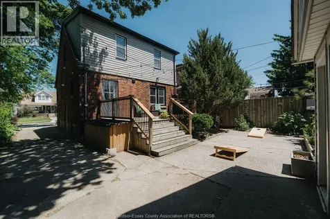 2263 Fraser Avenue Windsor ON N8X 3Z6