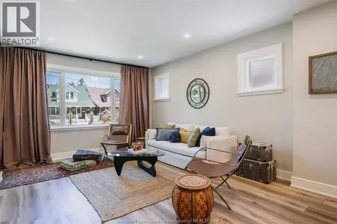 2263 Fraser Avenue Windsor ON N8X 3Z6