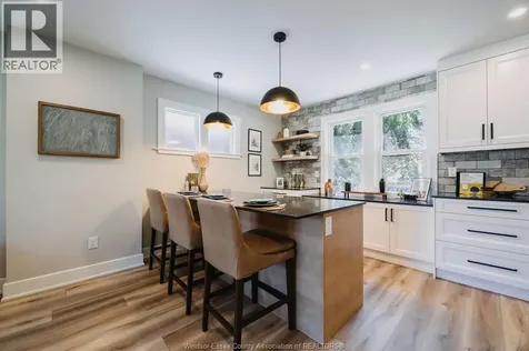 2263 Fraser Avenue Windsor ON N8X 3Z6