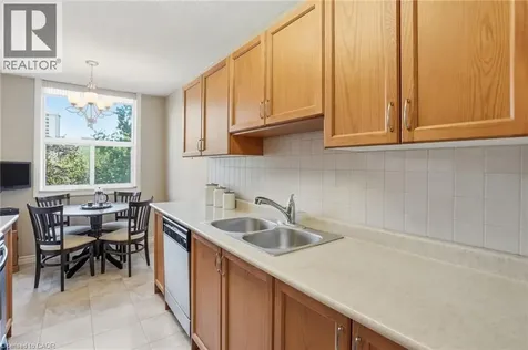 205 Hilda Avenue North York ON M2M 4B1