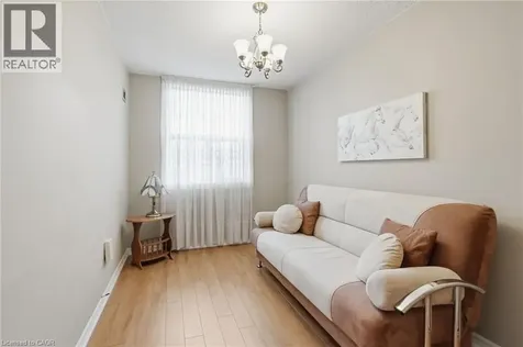 205 Hilda Avenue North York ON M2M 4B1