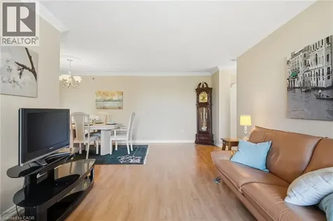 205 Hilda Avenue North York ON M2M 4B1