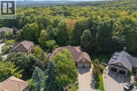 1285 Beaufort Drive Burlington ON L7P 4V9