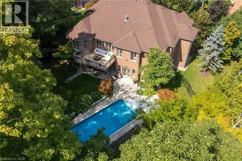 1285 Beaufort Drive Burlington ON L7P 4V9