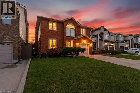 113 Greenshire Drive Hamilton ON L9C 7G5