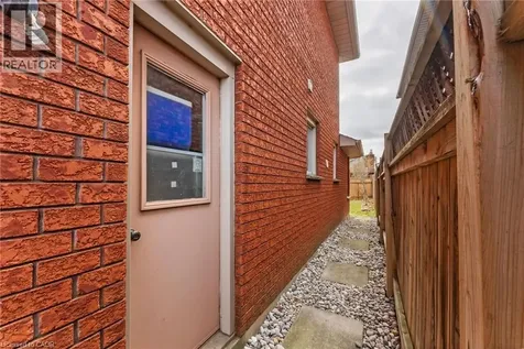 113 Greenshire Drive Hamilton ON L9C 7G5
