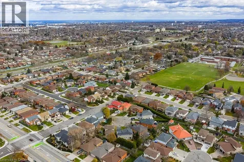 113 Greenshire Drive Hamilton ON L9C 7G5