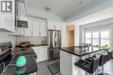 98 Shoreview Place Stoney Creek ON L8E 0J4