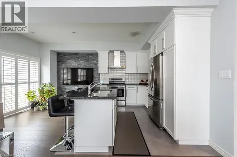 98 Shoreview Place Stoney Creek ON L8E 0J4