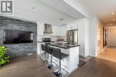 98 Shoreview Place Stoney Creek ON L8E 0J4