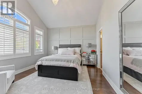 95 Alex Campbell Crescent King (king City) ON L7B 1K9