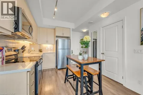 17 Zorra Street Etobicoke ON M8Z 0C8