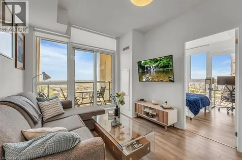 17 Zorra Street Etobicoke ON M8Z 0C8