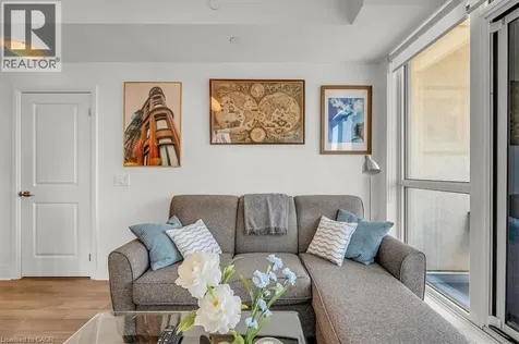 17 Zorra Street Etobicoke ON M8Z 0C8