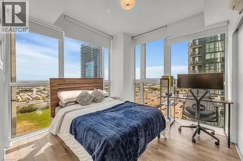 17 Zorra Street Etobicoke ON M8Z 0C8