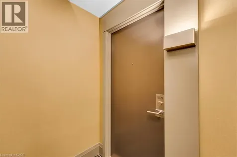 17 Zorra Street Etobicoke ON M8Z 0C8