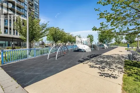 17 Zorra Street Etobicoke ON M8Z 0C8
