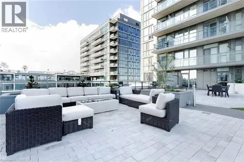 17 Zorra Street Etobicoke ON M8Z 0C8