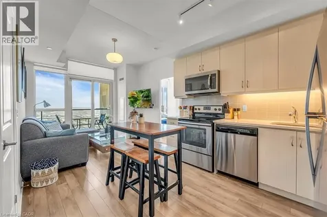 17 Zorra Street Etobicoke ON M8Z 0C8