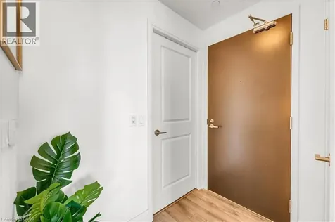17 Zorra Street Etobicoke ON M8Z 0C8