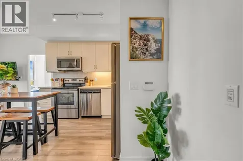 17 Zorra Street Etobicoke ON M8Z 0C8