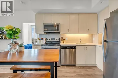 17 Zorra Street Etobicoke ON M8Z 0C8