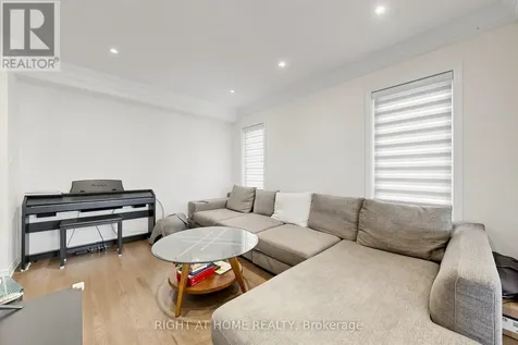 115 Mcalister Avenue Richmond Hill ON L4S 0L2