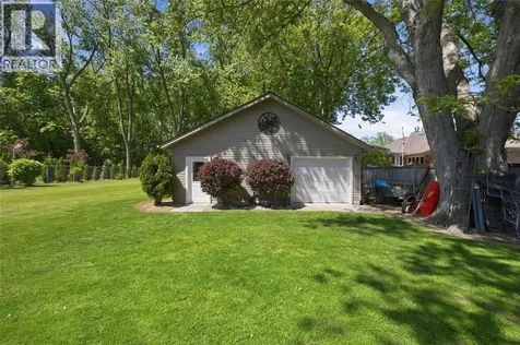 2056 Blackwell Road Sarnia ON