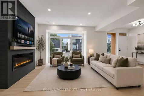 372 Berkley Avenue Ottawa ON K2A 2G7