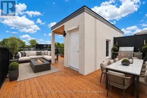 372 Berkley Avenue Ottawa ON K2A 2G7