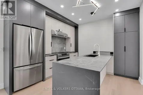 372 Berkley Avenue Ottawa ON K2A 2G7