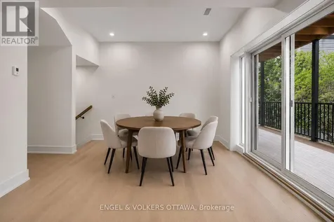 372 Berkley Avenue Ottawa ON K2A 2G7