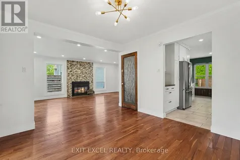 16 Lima Way Ottawa ON K2J 3G6