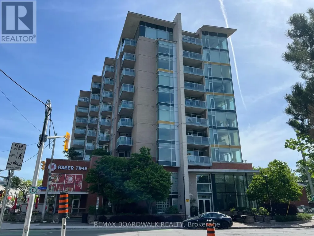 401 Golden Avenue Ottawa ON K2A 1H4